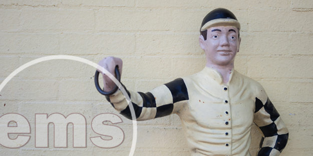 lawn jockeys in HOAs